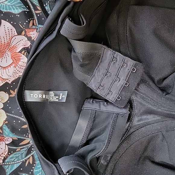 Torrid Swimsuit Dress Size 3 EUC - Picture 4 of 8